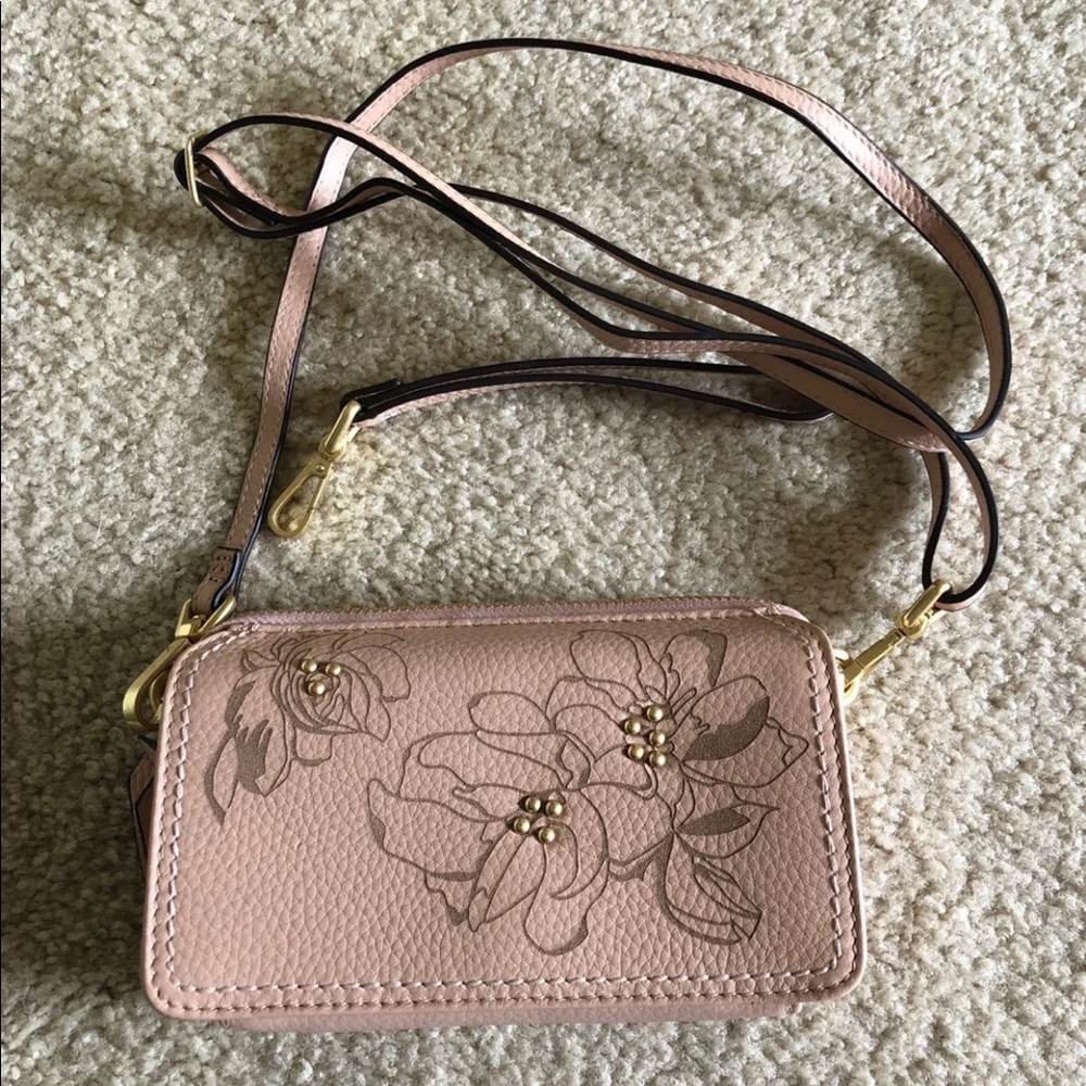 Super cute Vera Bradley Leather All in One Wallet